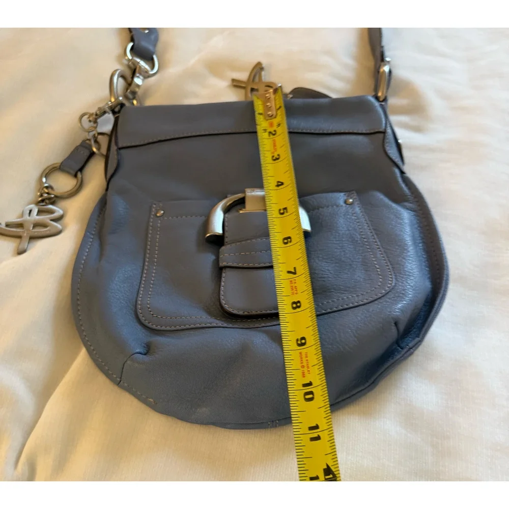 B Makowski Purse Blue Leather Crossbody Silver Hardware Pockets Zip Close Classi